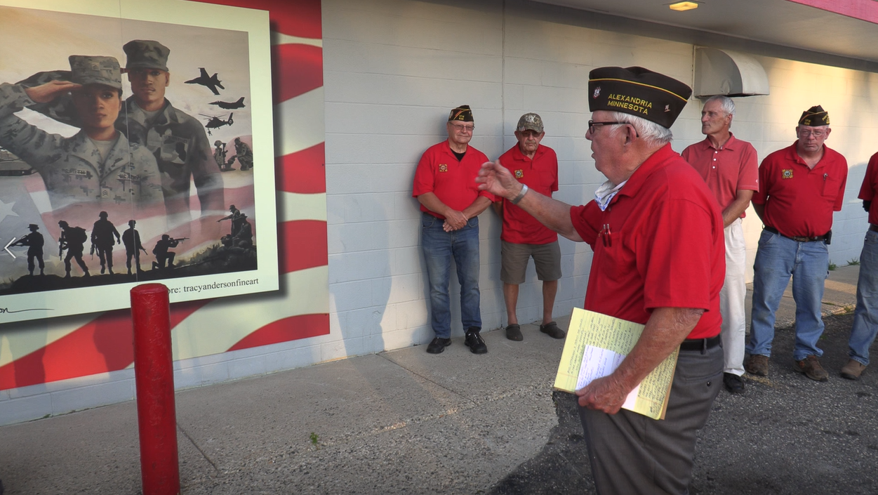 Veteran Ralph Berg commemorates mural